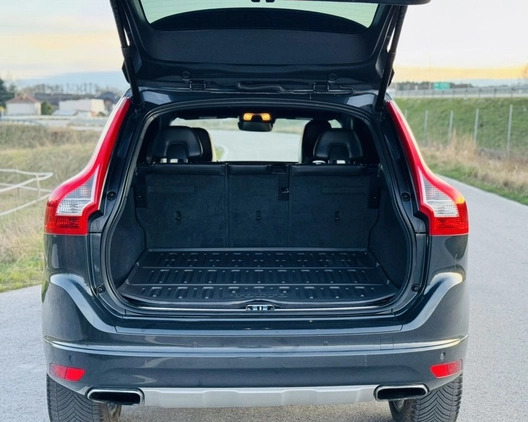 Volvo XC 60 cena 93900 przebieg: 89000, rok produkcji 2016 z Radom małe 254